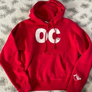 Roxy OC Sweatshirt. worn a few times. still very soft. great condition!